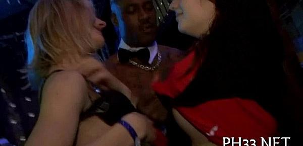 cheeks engulfing wang in club